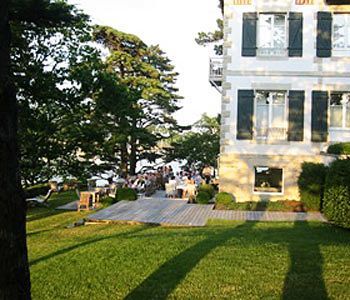 Tri Men Hotel 4*